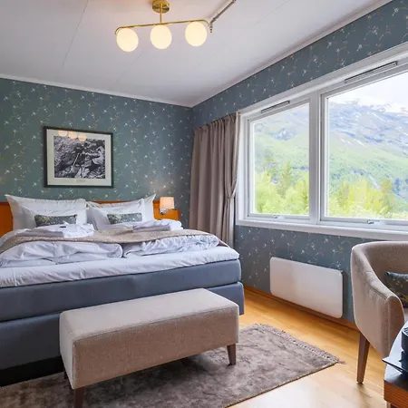 Hotel Utsikten - By Classic Norway Hotels Geiranger Exterior photo