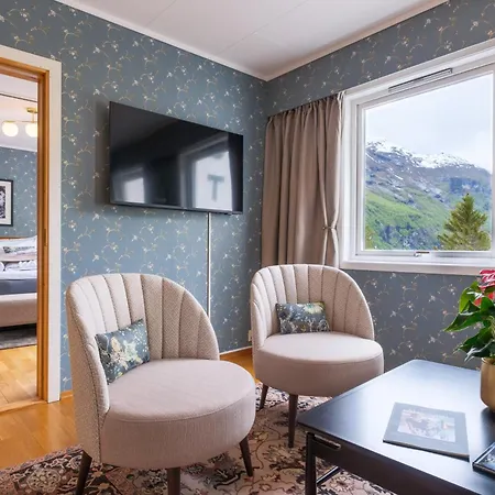 Hotel Utsikten - By Classic Norway Hotels Geiranger Exterior photo